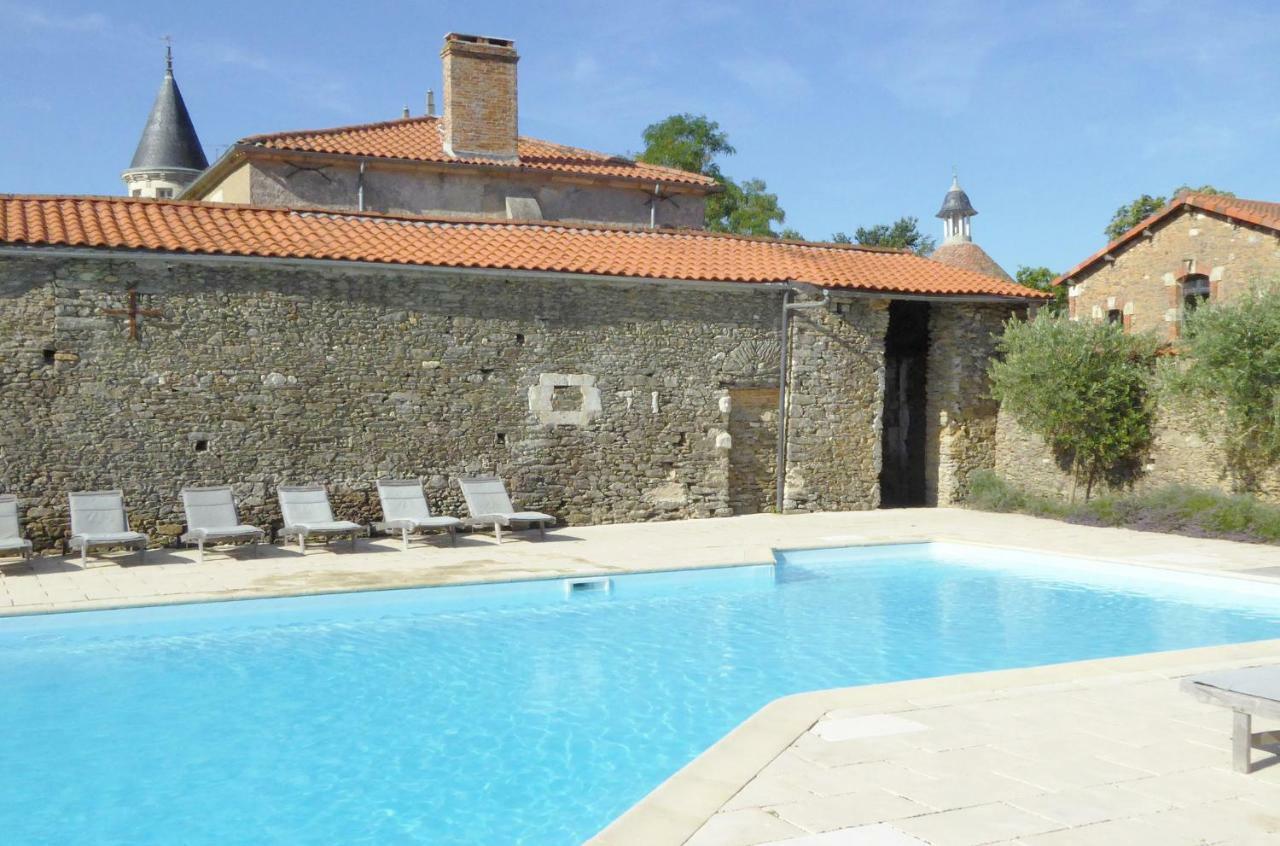 Chateau Breduriere Moutiers-sur-le-Lay 외부 사진